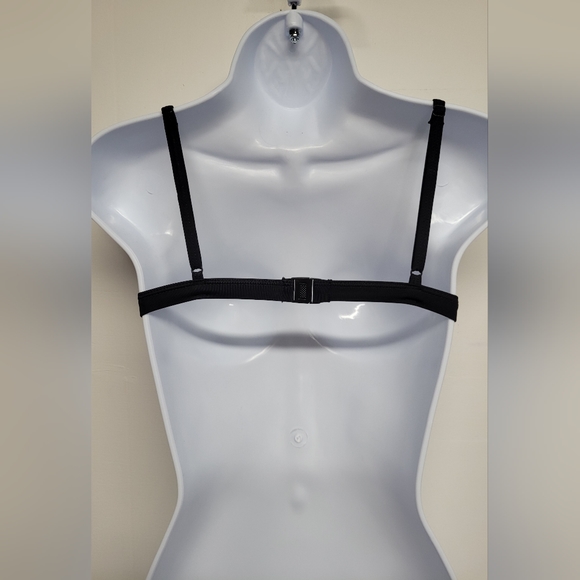 Triangl Small Bikini Top Crochet - Picture 2 of 4